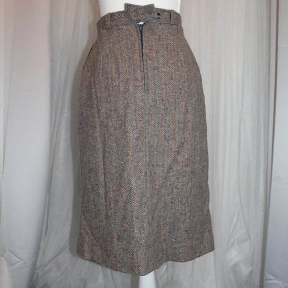 Hyde Park Wool Skirt - Picture 2 of 5